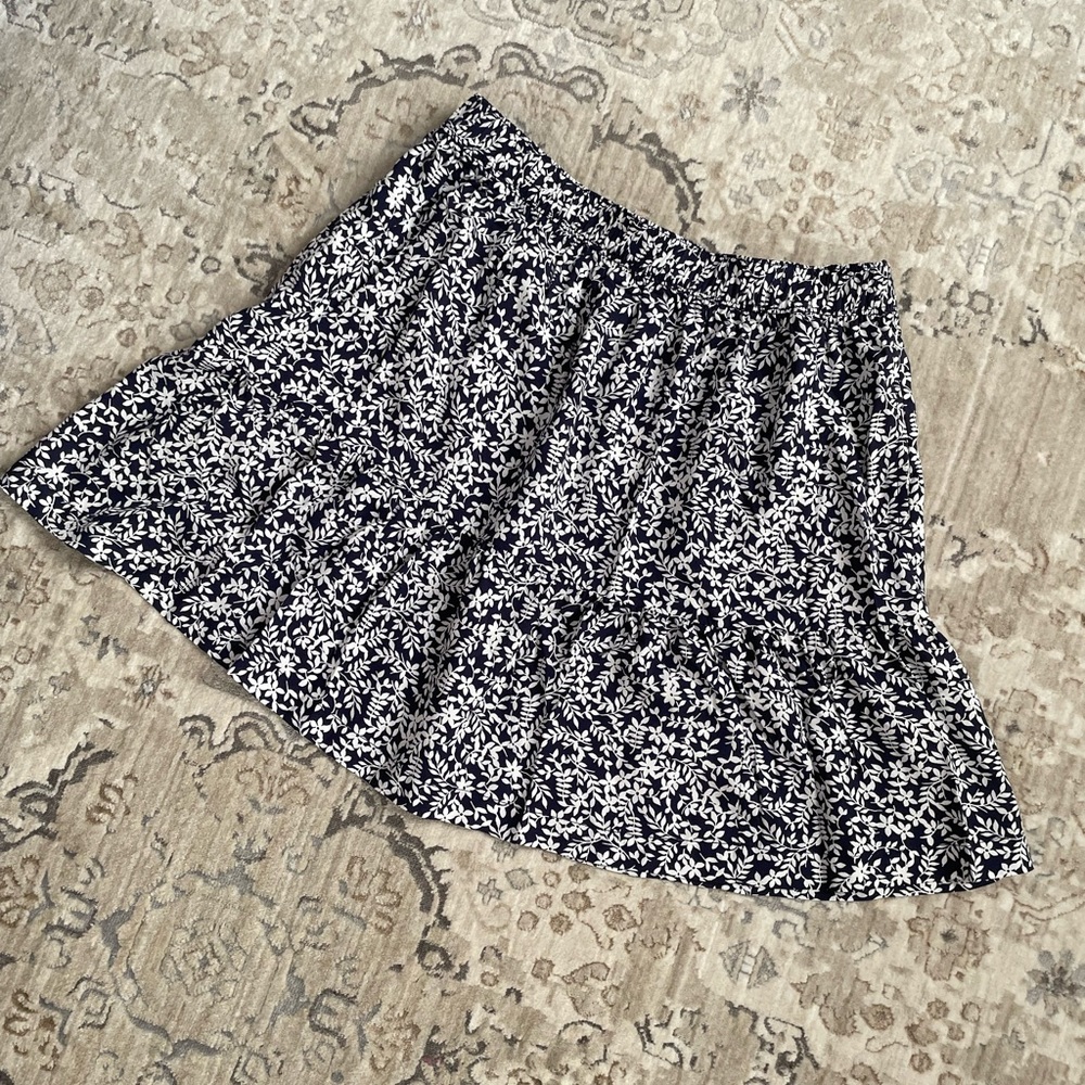 Gap Navy White Flounce Mini Skirt